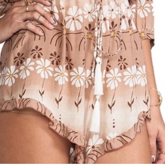 RARE 🌸🍃Vintage Spell and the Gypsy Collective Daisy shorts Large 🌸🍃 - Picture 4 of 4